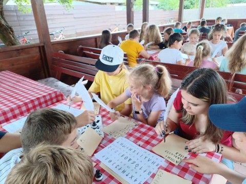 A Tiszaújvárosi Szent István Katolikus Általános Iskola napközisei