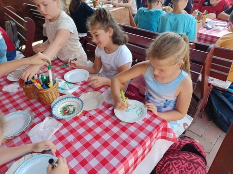 A Tiszaújvárosi Szent István Katolikus Általános Iskola napközisei