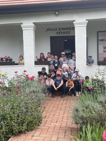 Kazinczys diákok a Tájházban