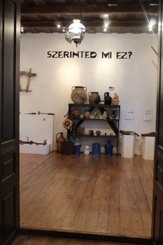 Szerinted mi ez? időszaki kiállítás a Tájházban