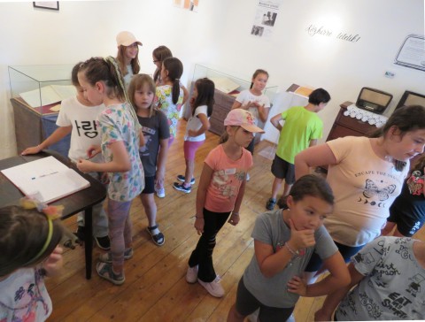 Ismerkedés a tájházzal