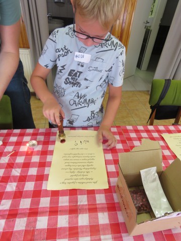 A fogadalomra viaszpecsét is került