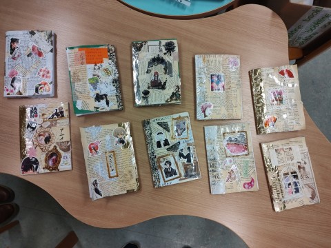 Elkészült japán matricás jegyzetfüzetek