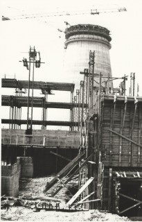 Az erőmű építése