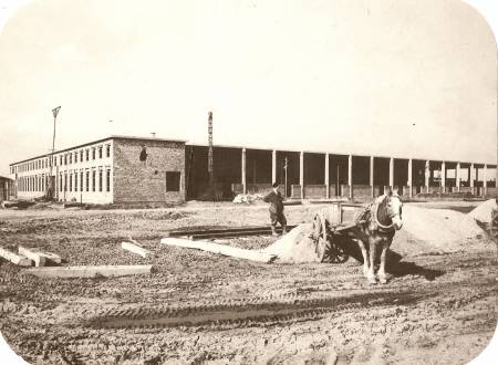 1950-es évek közepe, a TVK építése.