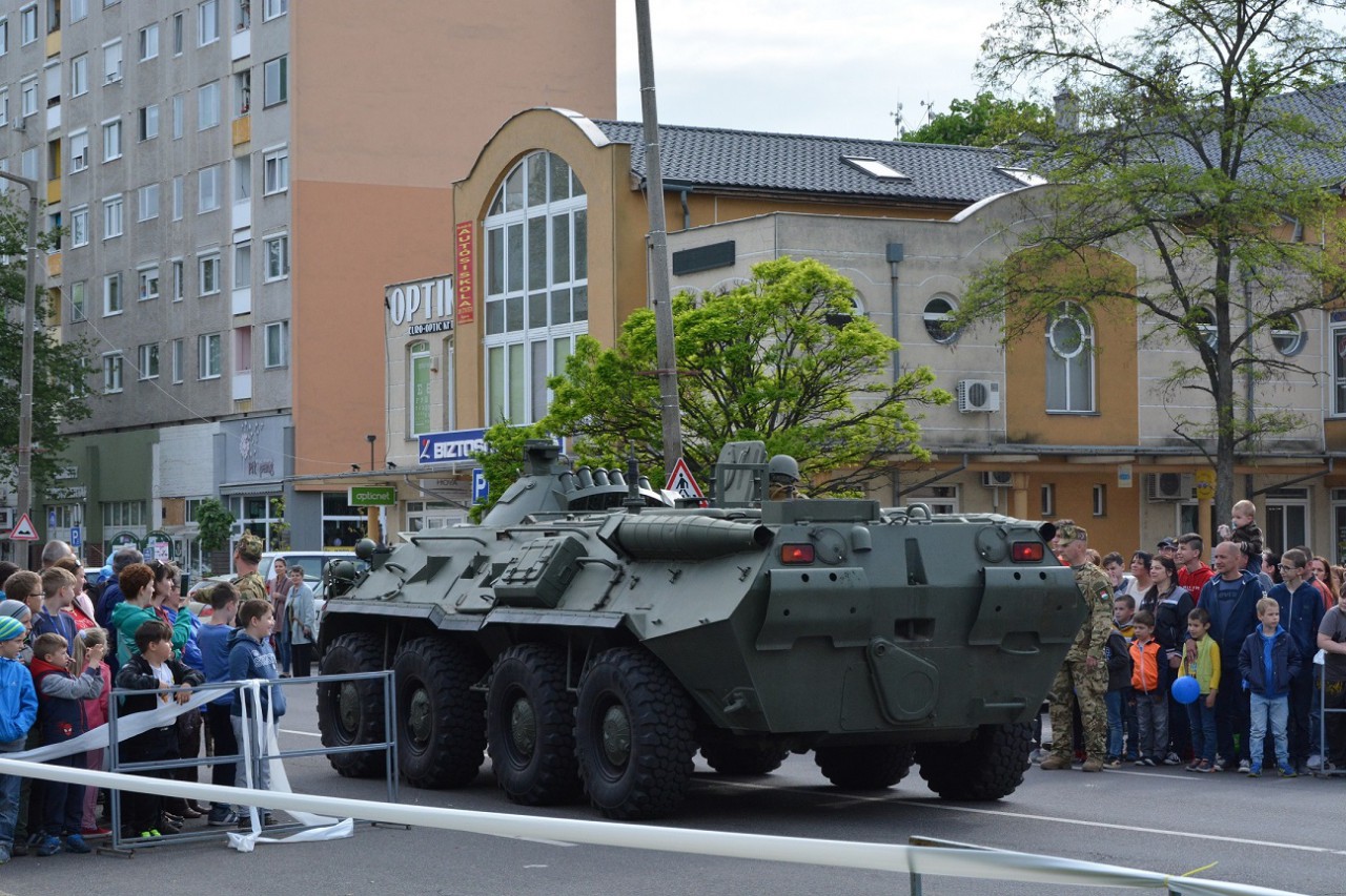 A biztonság napja, összegyűjtött fotók az előző évekből