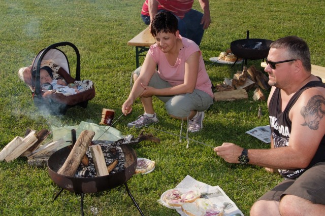 Nyárs party - szalonnasütés