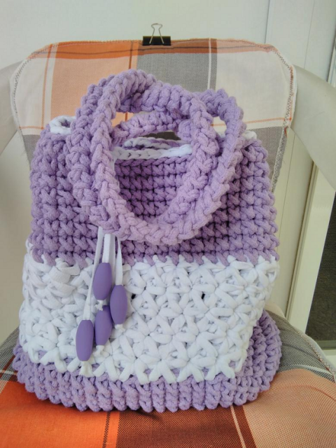 Ládi Lenke alkotása