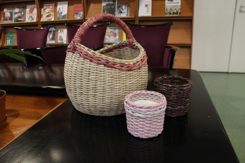 papírból készült kosarak - a kiállítás képei