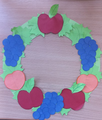 Az ablakdísz elkészítésének fázisai