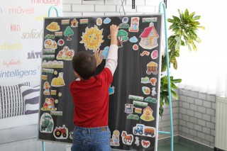 KÖNYVES VASÁRNAP. Játékos délután