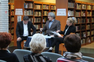 KÖNYVES VASÁRNAP. Iskolai csalafintaságok. A Szabad Ötletek Színházának irodalmi estje