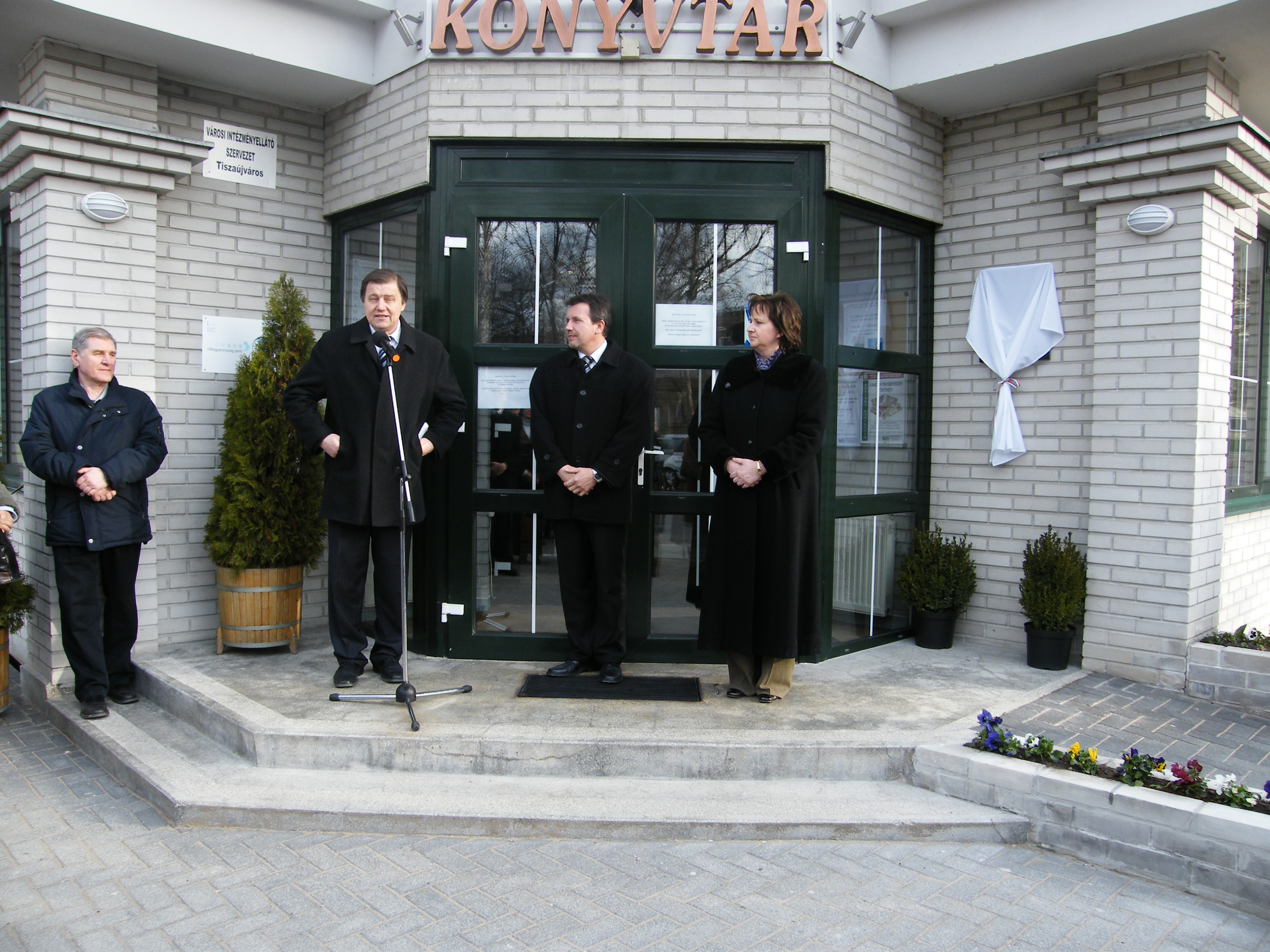 A Városi Könyvtár névadó ünnepsége  (2009)