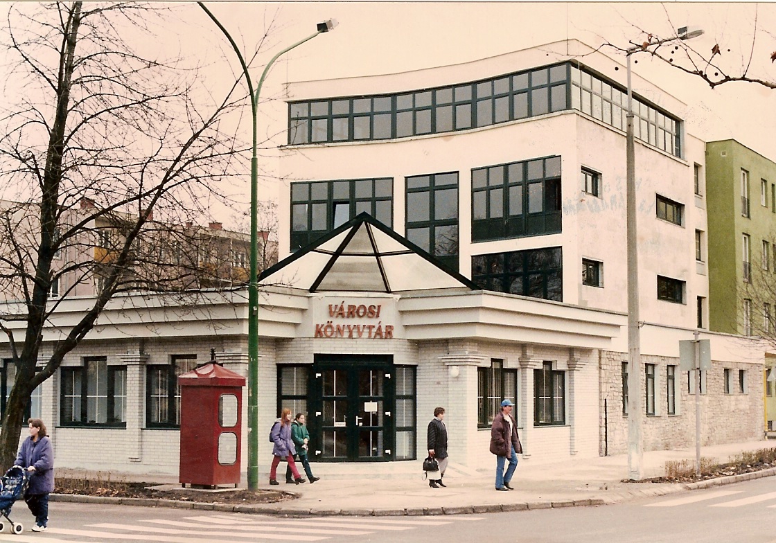 A Városi Könyvtár épülete  (1998)